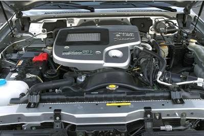 Nissan Patrol Y61 3.0 di Dieselmotor
